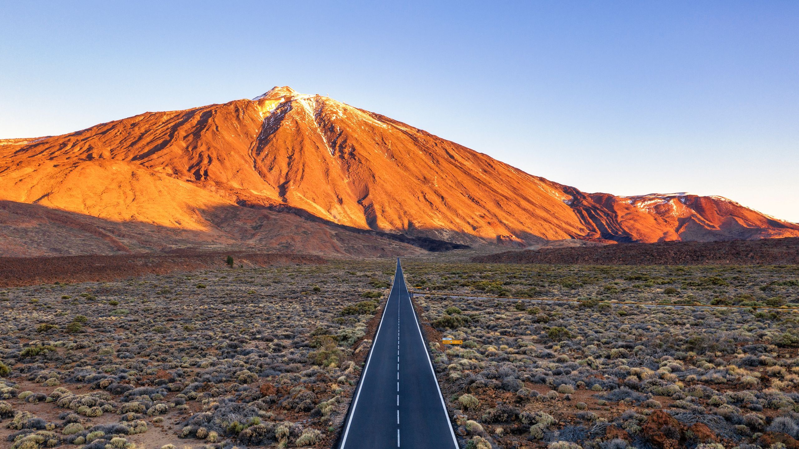 Paisaje volcánico del Parque Nacional del Teide en Tenerife